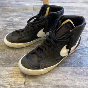 Blazer 77’s men’s